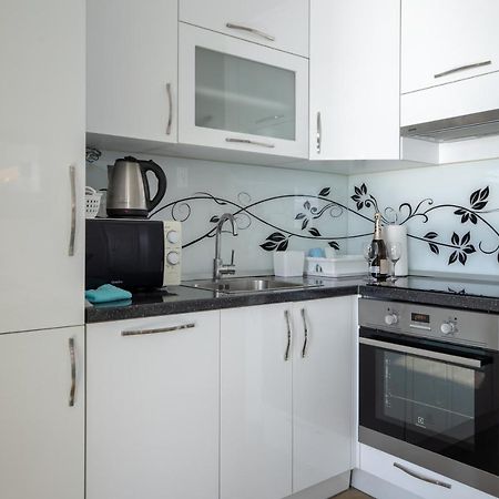 Apartman Nimfa Zivogosce イグラネ エクステリア 写真